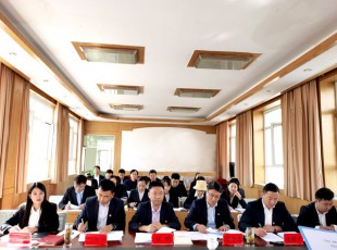 百乐博  进行党史进建教育知识较量和演讲角逐活动